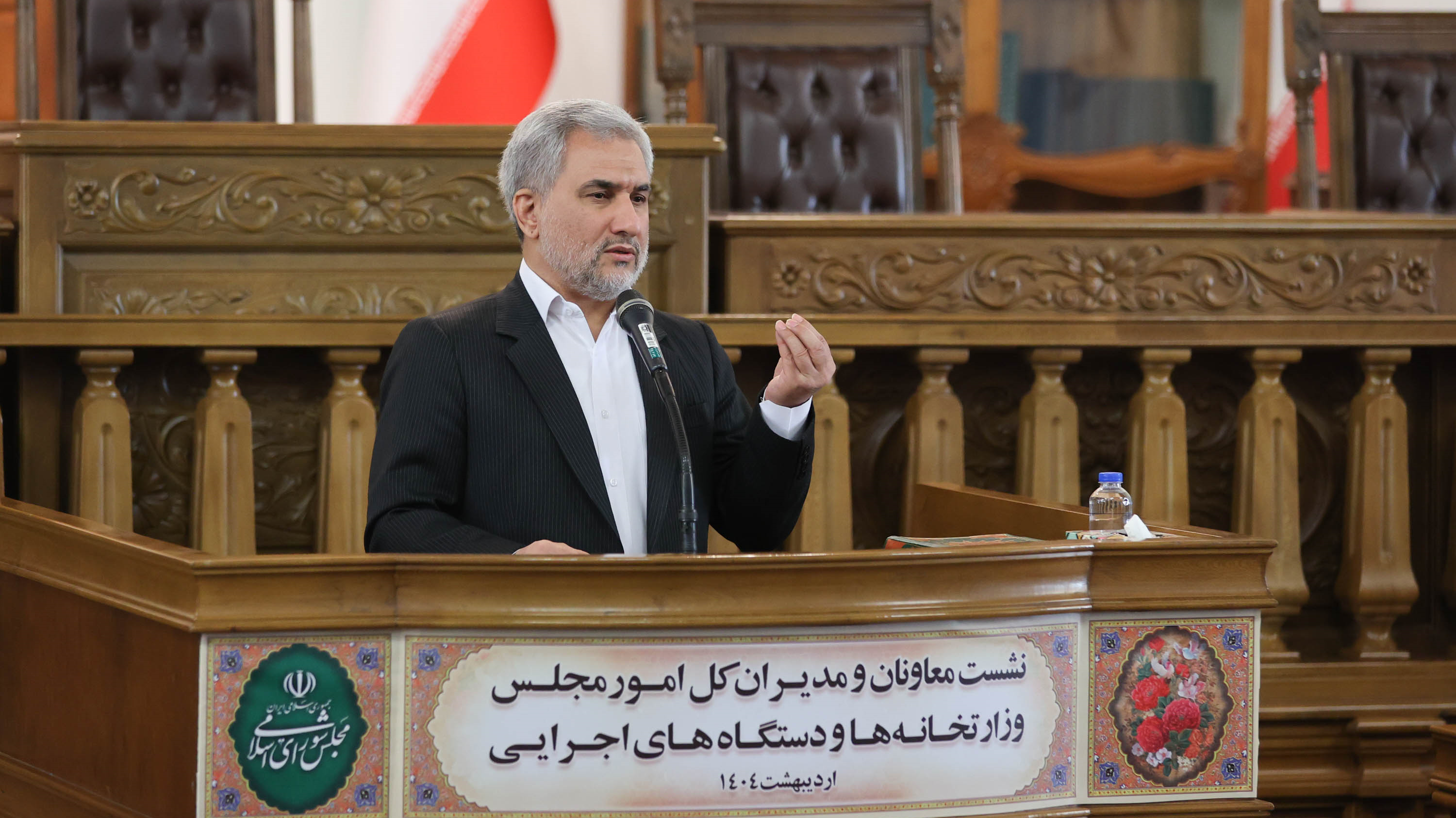 فصل نوینی از همکاری میان قوا را رقم خواهیم زد/ مردم باید نتیجه این همکاری را احساس کنند